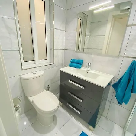 The Blue Mill Penthouse With Beautiful Views * Naxxar