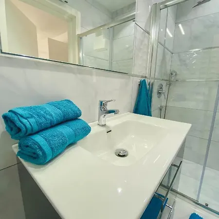 The Blue Mill Penthouse With Beautiful Views Naxxar