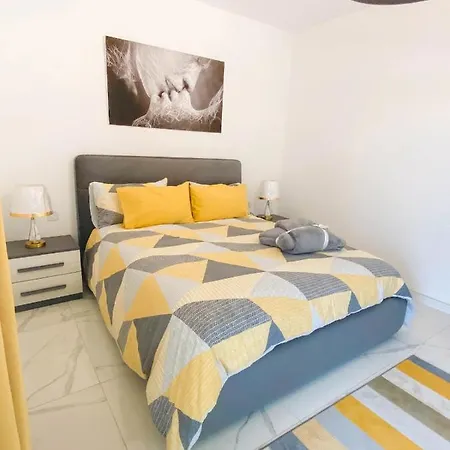 شقة The Blue Mill Penthouse With Beautiful Views